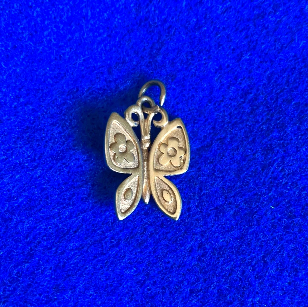 James Avery gold